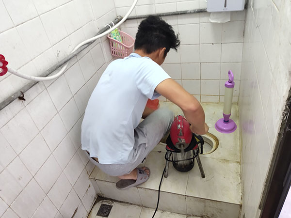蓟州管道堵塞冒臭气 专业师傅现场解决问题