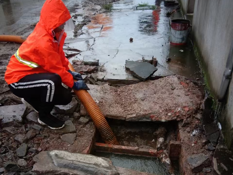 蓟州专业清理污水池 炜誉市政以规范流程守护城市 “肠道”